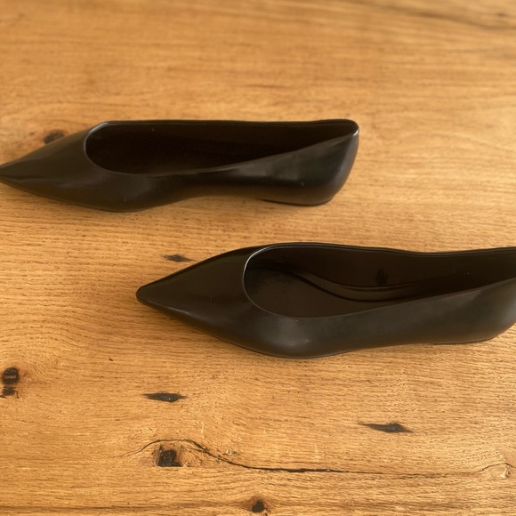 H&M Minimalist Ballet Flats Pointed Toe Sleek‎ Design Black Women’s 7 NWOT - Picture 3 of 9
